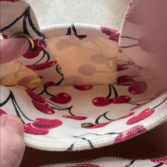 🍒Coach New York Cherry Print Canvas Tote🍒 - Picture 7 of 11